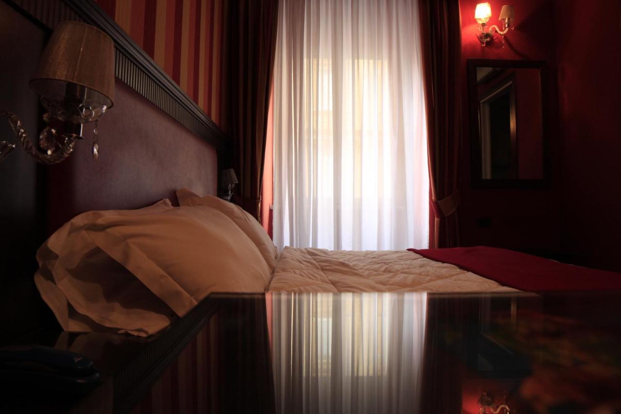 Guiren Dal 1959 Hotel Napoli Bagian luar foto