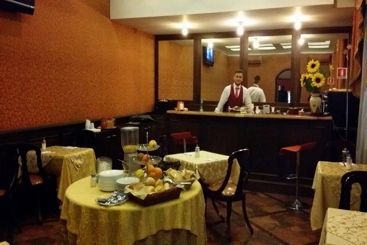 Guiren Dal 1959 Hotel Napoli Bagian luar foto